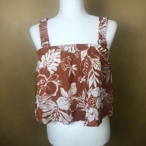 Women’s cropped camisole by the brand Paper Crane